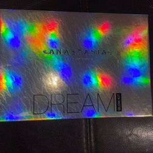 Anastasia Dream Glow Kit